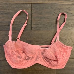 3/30$ bundle! Victoria Secret Bralette Pink.
